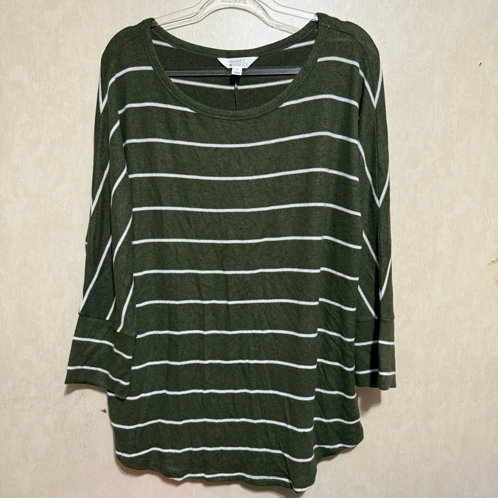 Market & Spruce Green White Striped Soft 3/4 Sleeve Sweater